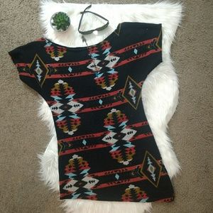 🌿 3 for $15 Aztec print party dress